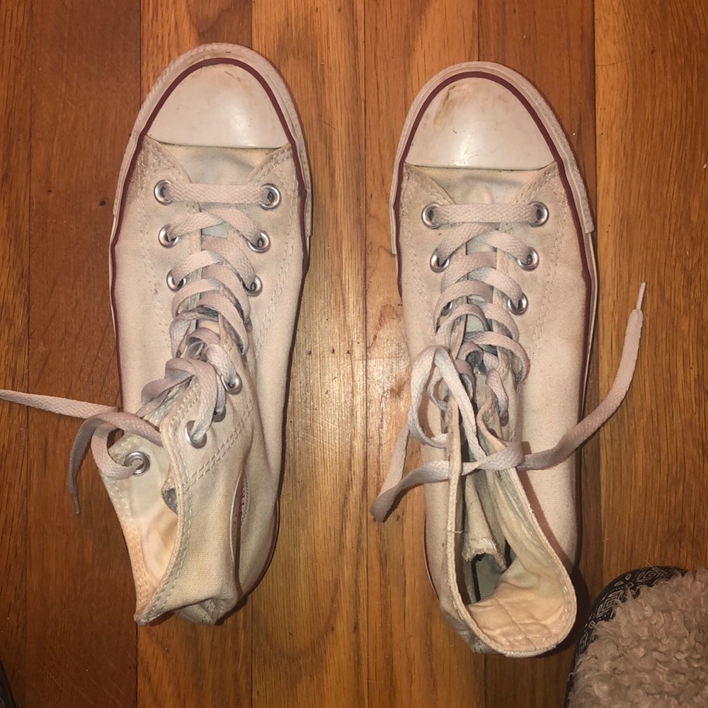 White High Top Converse Men’s 6.5, Women’s 8.5